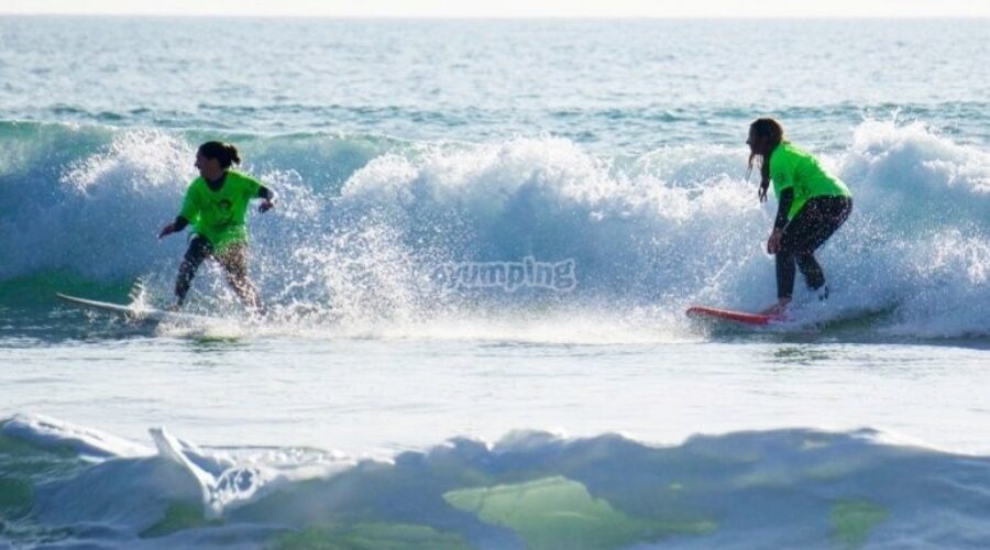 Guía de Surf en Chiclana de la Frontera: Itinerarios Únicos para una Experiencia Inolvidable