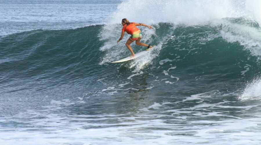 Experiencias de surf en Cantabria: Descubre el paraíso del surf en Miengo