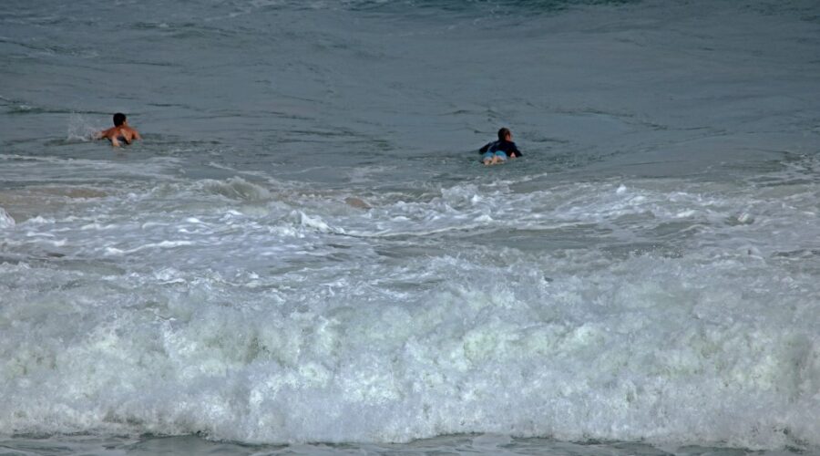 Cómo Utilizar la Visualización para Mejorar tus Maniobras en el Surf