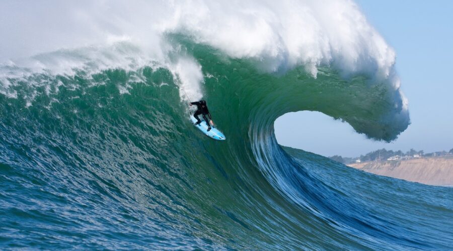 Surf en Costa Rica: Mejores Playas y Temporada de Olas