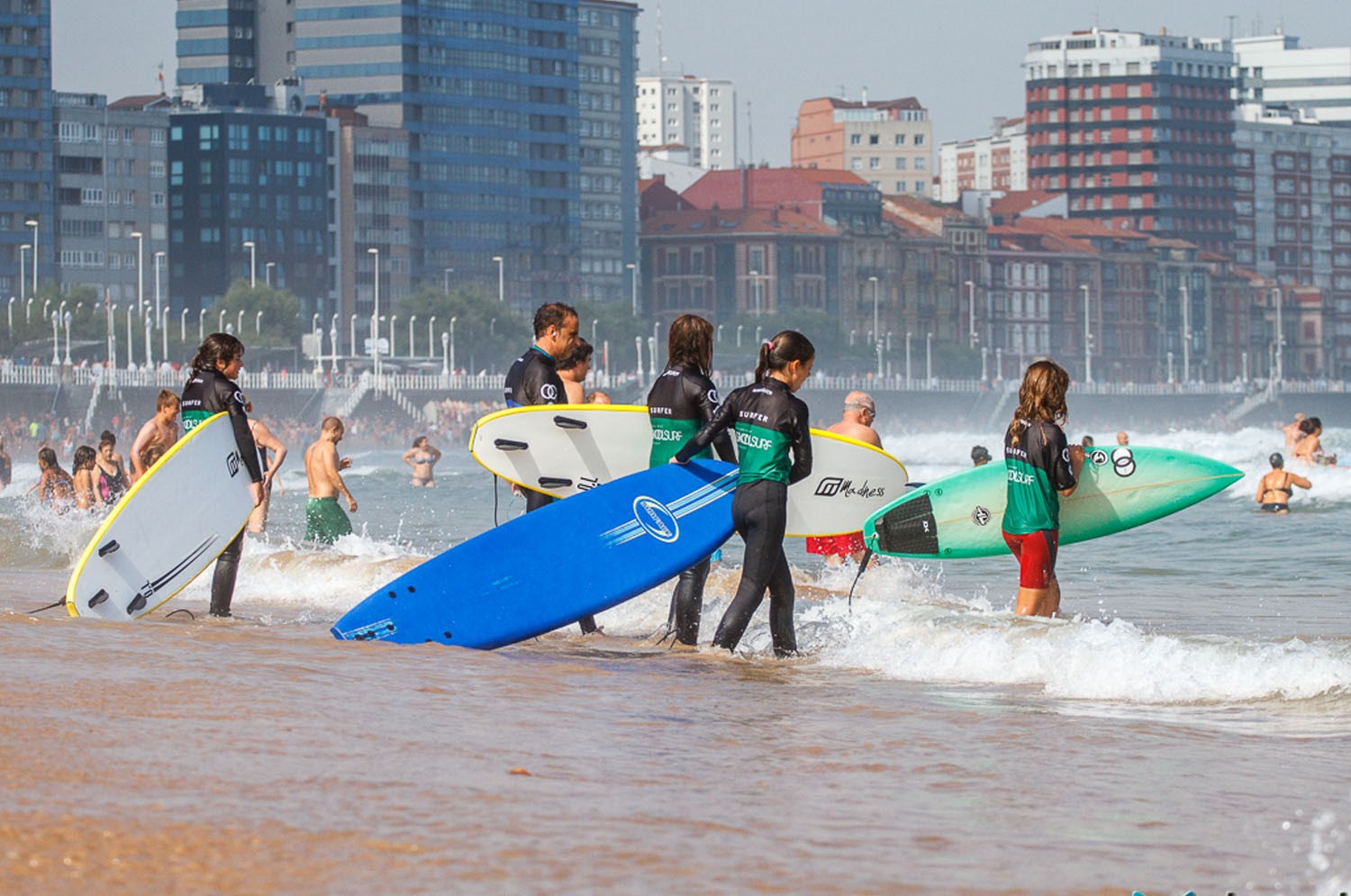 clases de surf pais vasco