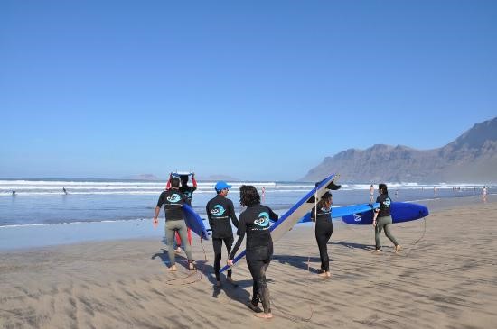 clases de surf lanzarote