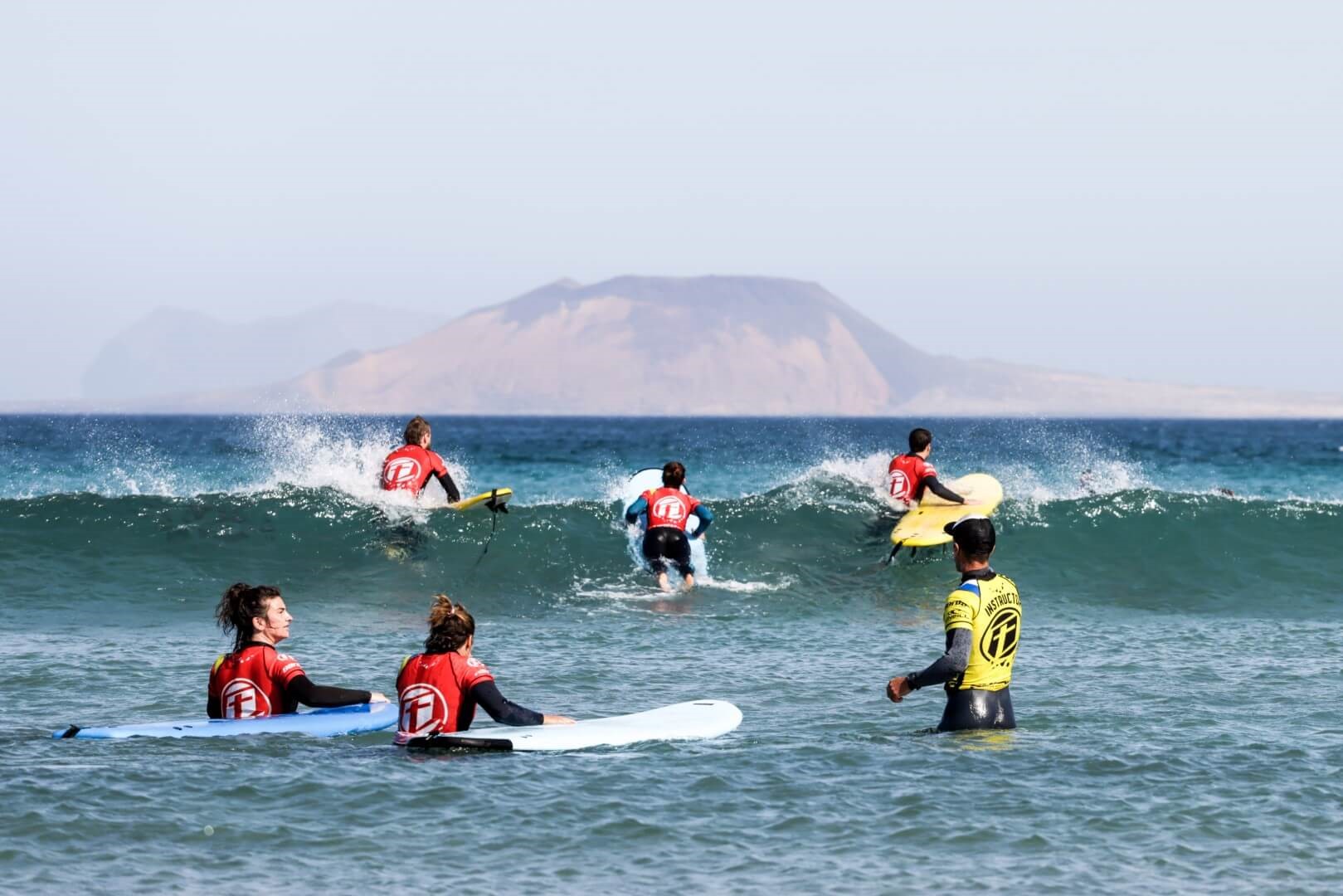 clases de surf lanzarote