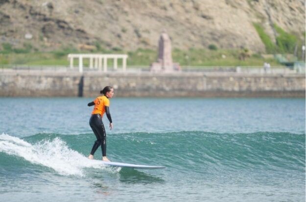 clases de surf barcelona