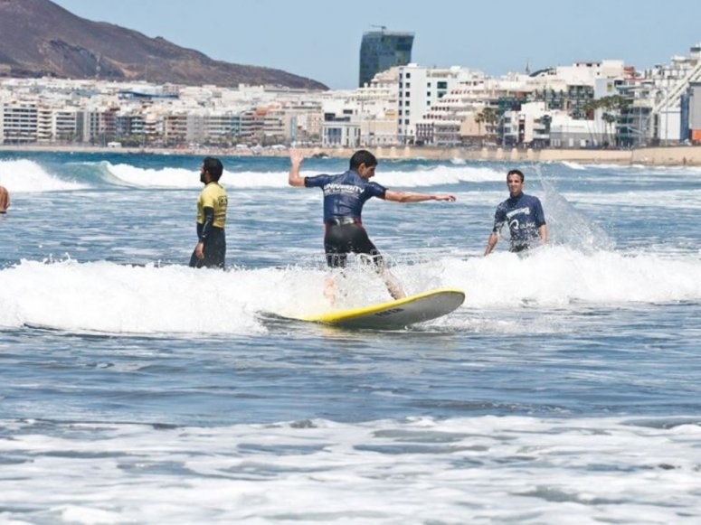 clases de surf fuerteventura