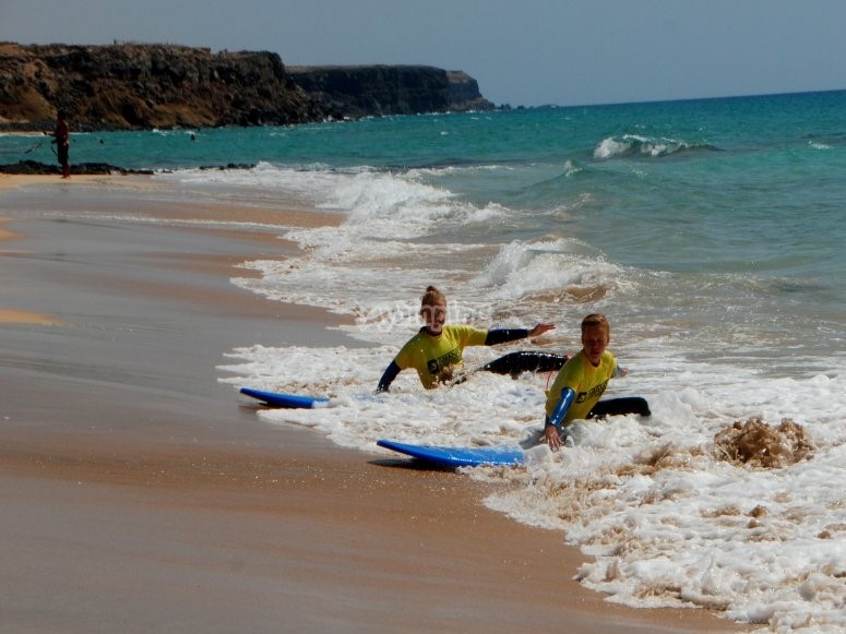 clases de surf fuerteventura