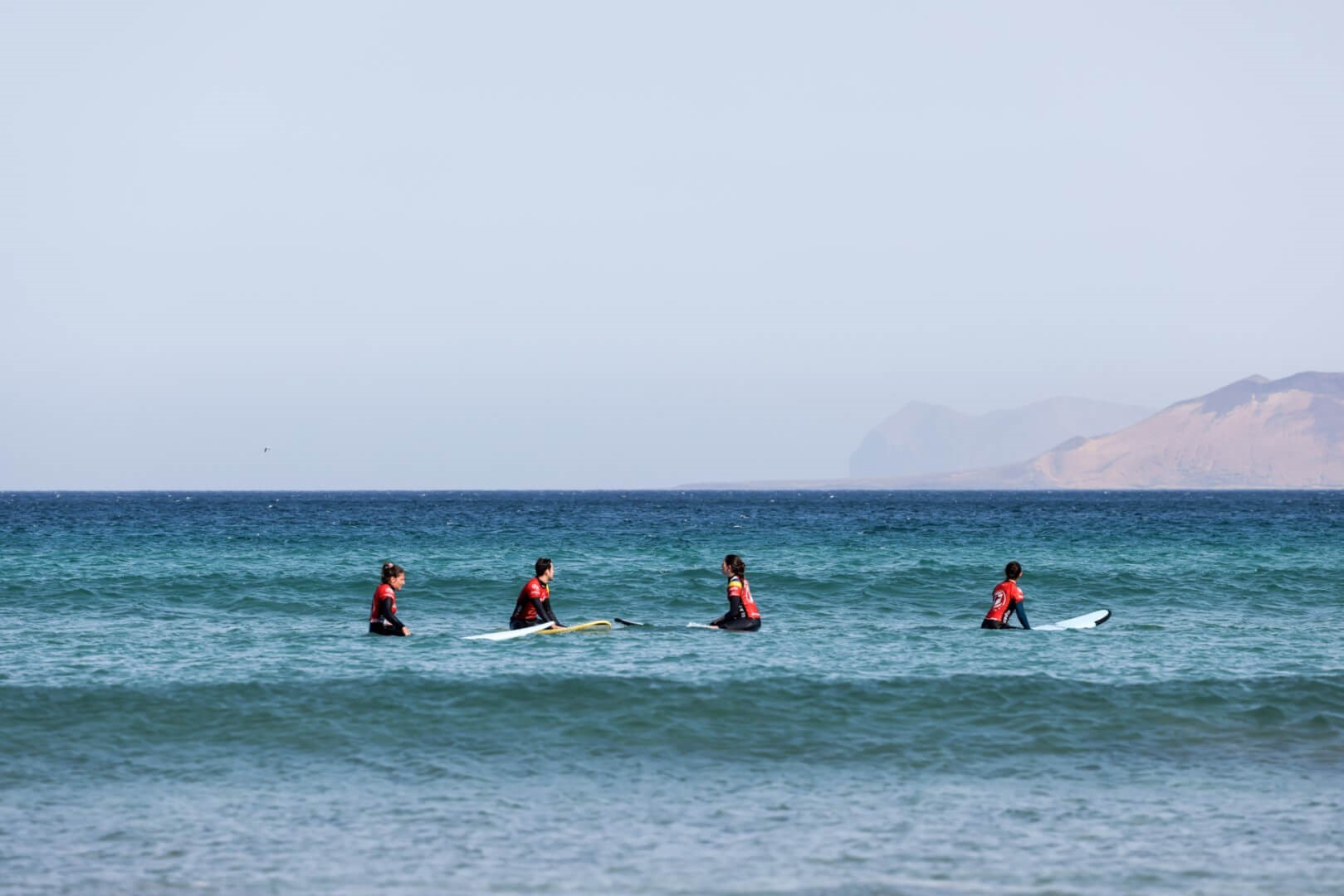 clases de surf lanzarote